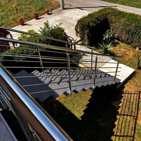 Apartman Borna Otočac Exterior foto
